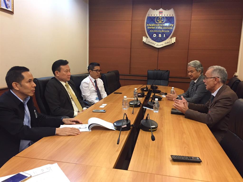 DSI and INTERPOL discussed ways to link their databases