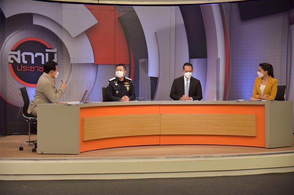 DSI Director-General and NBTC representatives talk to TV program the People’s Station, TPBS, about seizure of mobile phones’ illegal SIM cards to break call center gangs’ crime cycle