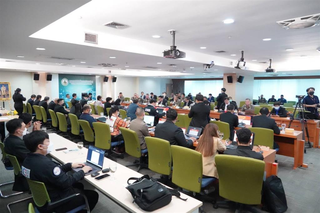 The DSI attended the meeting with the DES, cyber agencies, and financial institutions to expedite the prevention and suppression of cyber crimes, discuss development of Banking system, and follow up on the progress of the Emergency Decree on Cyber Crime Prevention and Suppression, B.E. 2566 (2023)